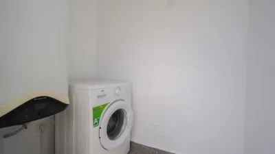 Apartment on street photo 32