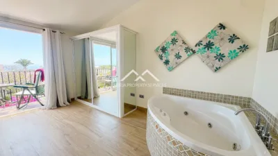 Single-family home in , Beach Area, Near the Sea, Residential Area, Close to Town photo 18