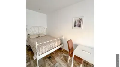 Estudio en alquiler en Centro, Figares-San Antón (Granada Capital) de 900 €<span>/mes</span>
