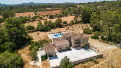Rustic finca in Algaida photo 4