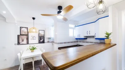 Estudio en alquiler en Sevilla, León XIII-Cruz Roja (Distrito Macarena. Sevilla Capital) de 300 €<span>/mes</span>