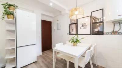 Estudio en alquiler en Sevilla, León XIII-Cruz Roja (Distrito Macarena. Sevilla Capital) de 300 €<span>/mes</span>