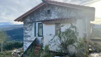 House on Calle Bº Vejoris, No. Information Not Available photo 23
