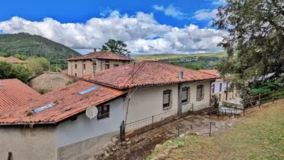 House on Calle Pb Valle, No. 52 photo 13