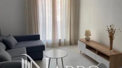 Piso en alquiler en Carrer de Velázquez, El Mercat (Distrito Centre. Palma de Mallorca) de 1.900 €<span>/mes</span>