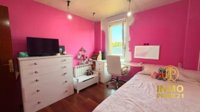 Flat for sale on Ricardo López Aranda Street photo 13
