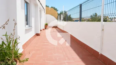 Apartment on Carrer de Puigmoltó photo 11