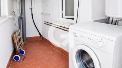 Apartment on Carrer de Puigmoltó photo 8