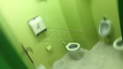 Local comercial en venta en Plaza de Occidente, Buenavista-El Cristo (Oviedo) de 63.000 €