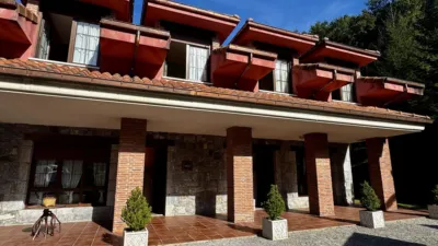 Casa en venta en Calle Bº Linto nº 13, Número 42 - Más