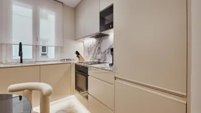 Apartment on Calle de José Ortega y Gasset photo 11