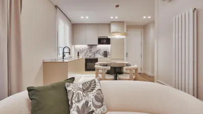 Apartment on Calle de José Ortega y Gasset photo 3