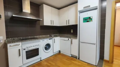 Piso en alquiler en Ciudad-Naranco-Vallobín, Ciudad-Naranco-Vallobín (Oviedo) de 800 €<span>/mes</span>
