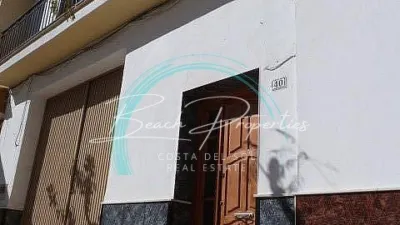 Detached house in El Centro, near the village photo 2