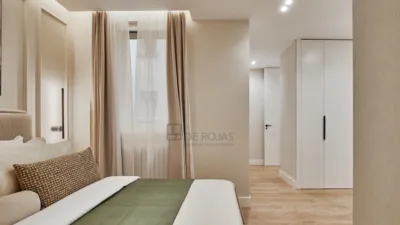 Apartment on Calle de José Ortega y Gasset photo 15