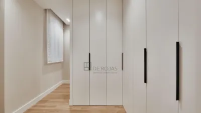 Apartment on Calle de José Ortega y Gasset photo 16