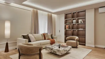 Apartment on Calle del Duque de Sesto photo 3