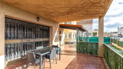 Chalet on Calle C photo 4