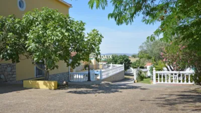 Chalet on Peñas Blancas Street photo 6