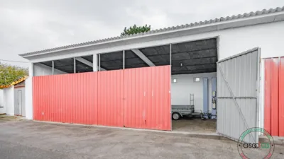 Nave industrial en venta en Calle Noreña, Número Sin Informacion, Noreña de 290.000 €