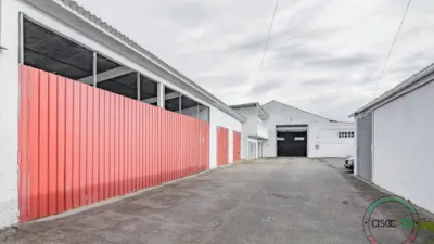 Nave industrial en venta en Calle Noreña, Número Sin Informacion, Noreña de 290.000 €