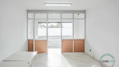 Nave industrial en venta en Calle Noreña, Número Sin Informacion, Noreña de 290.000 €