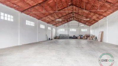 Nave industrial en venta en Calle Noreña, Número Sin Informacion, Noreña de 290.000 €