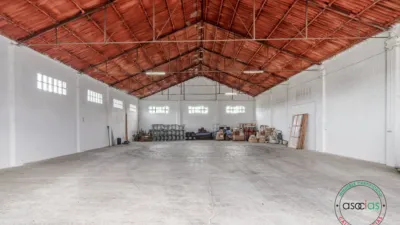 Nave industrial en venta en Calle Noreña, Número Sin Informacion, Noreña de 290.000 €