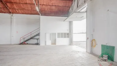 Nave industrial en venta en Calle Noreña, Número Sin Informacion, Noreña de 290.000 €