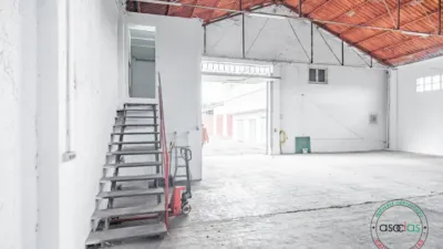 Nave industrial en venta en Calle Noreña, Número Sin Informacion, Noreña de 290.000 €