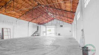 Nave industrial en venta en Calle Noreña, Número Sin Informacion, Noreña de 290.000 €