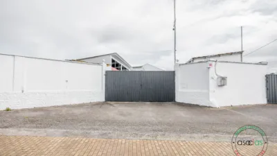 Nave industrial en venta en Calle Noreña, Número Sin Informacion, Noreña de 290.000 €