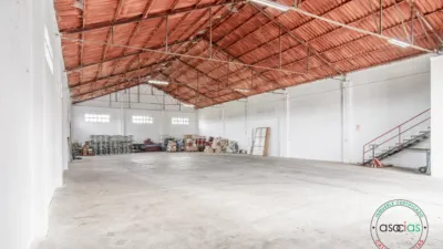 Nave industrial en venta en Calle Noreña, Número Sin Informacion, Noreña de 290.000 €