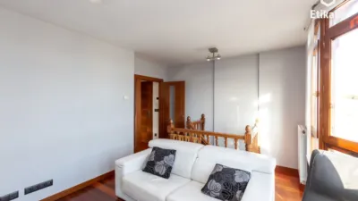 Piso en venta en Calle Carretera Basurto Castrejana  181. Bilbao, Número 181, Masustegi-Mintegitxueta (Distrito Basurtu-Zorrotza. Bilbao) de 280.000 €