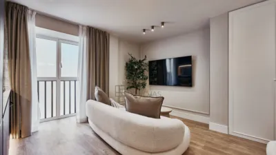 Apartment on Calle del Piamonte photo 2