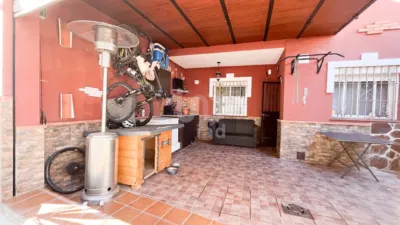 Chalet en venta en Calle Calle Jose Ruiz Pintor Blasco S, Número S/N, Campanillas (Málaga Capital) de 332.000 €