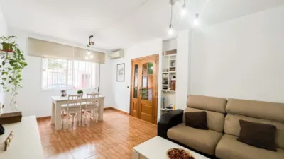 Chalet en venta en Calle Calle Jose Ruiz Pintor Blasco S, Número S/N, Campanillas (Málaga Capital) de 332.000 €