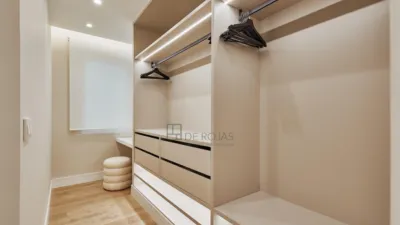 Apartment on Calle de Montesa photo 7