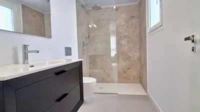 Chalet with Private Pool in Alicante photo 9