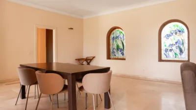 Chalet on Urb El Paraiso Street photo 13