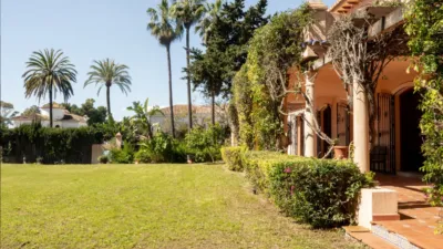 Chalet on Urb El Paraiso Street photo 16