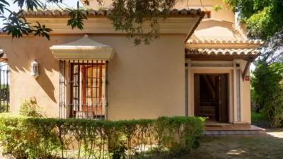 Chalet on Urb El Paraiso Street photo 18