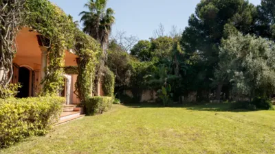 Chalet on Urb El Paraiso Street photo 3