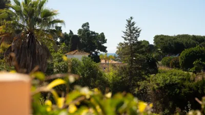 Chalet on Urb El Paraiso Street photo 9