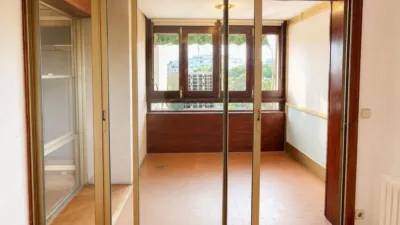 Apartment on Santa Cruz de Marcenado Street photo 11