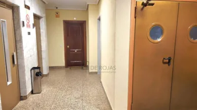 Apartment on Calle de Finisterre photo 18