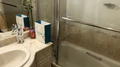 Piso en alquiler en Calle de los Avellanos, Centro (Oviedo) de 1.100 €<span>/mes</span>