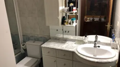 Piso en alquiler en Calle de los Avellanos, Centro (Oviedo) de 1.100 €<span>/mes</span>