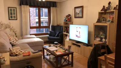 Piso en alquiler en Calle de los Avellanos, Centro (Oviedo) de 1.100 €<span>/mes</span>