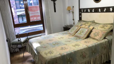 Piso en alquiler en Calle de los Avellanos, Centro (Oviedo) de 1.100 €<span>/mes</span>